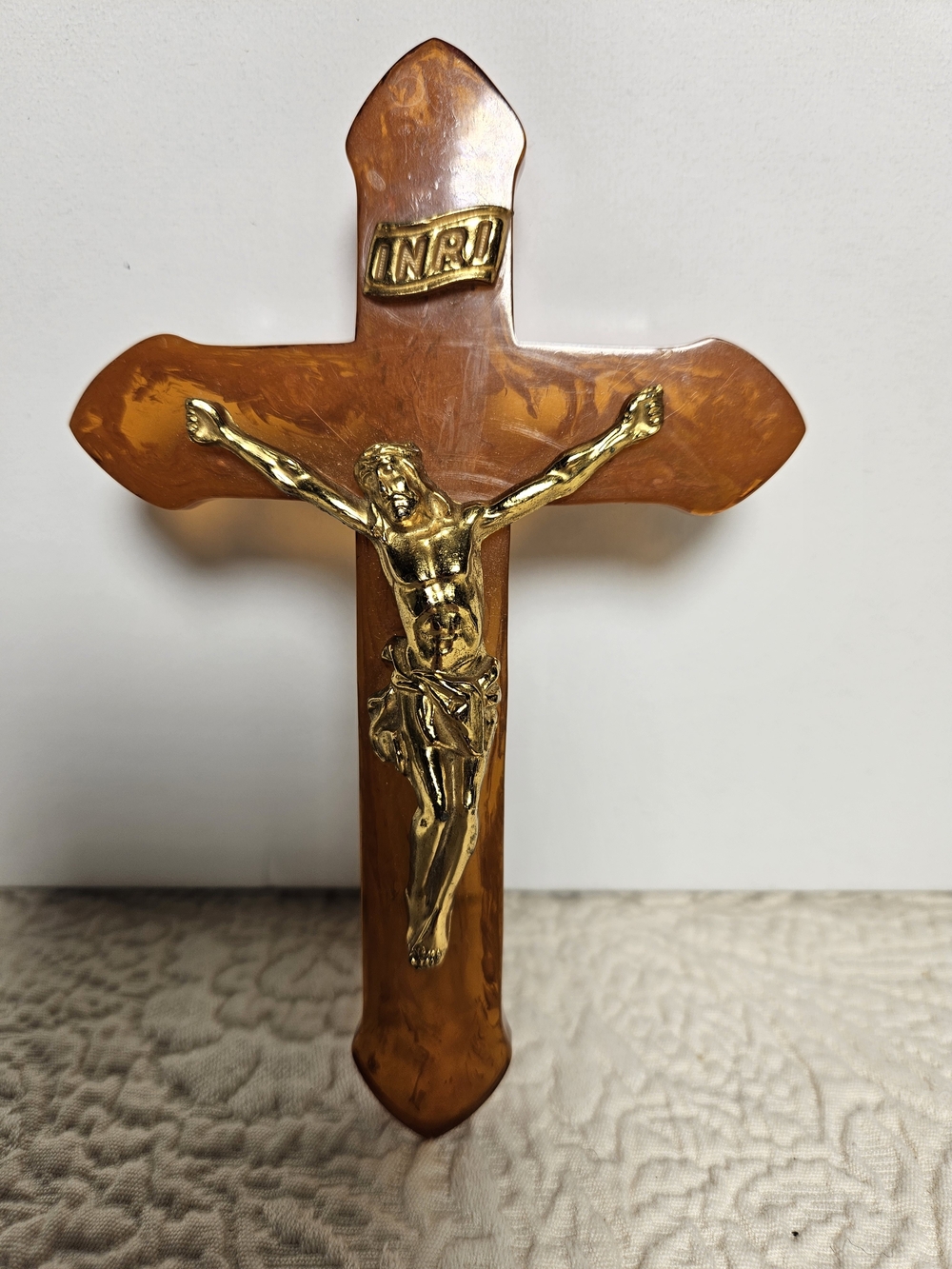 Vintage Butterscotch Bakelite Crucifix Cross 5.5” Religious INRI